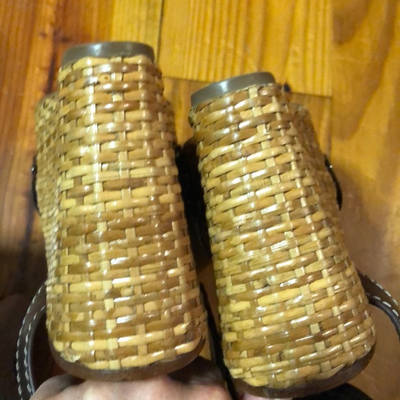 Prada 8 1/2 rattan and brown leather wedge - Picture 6 of 8